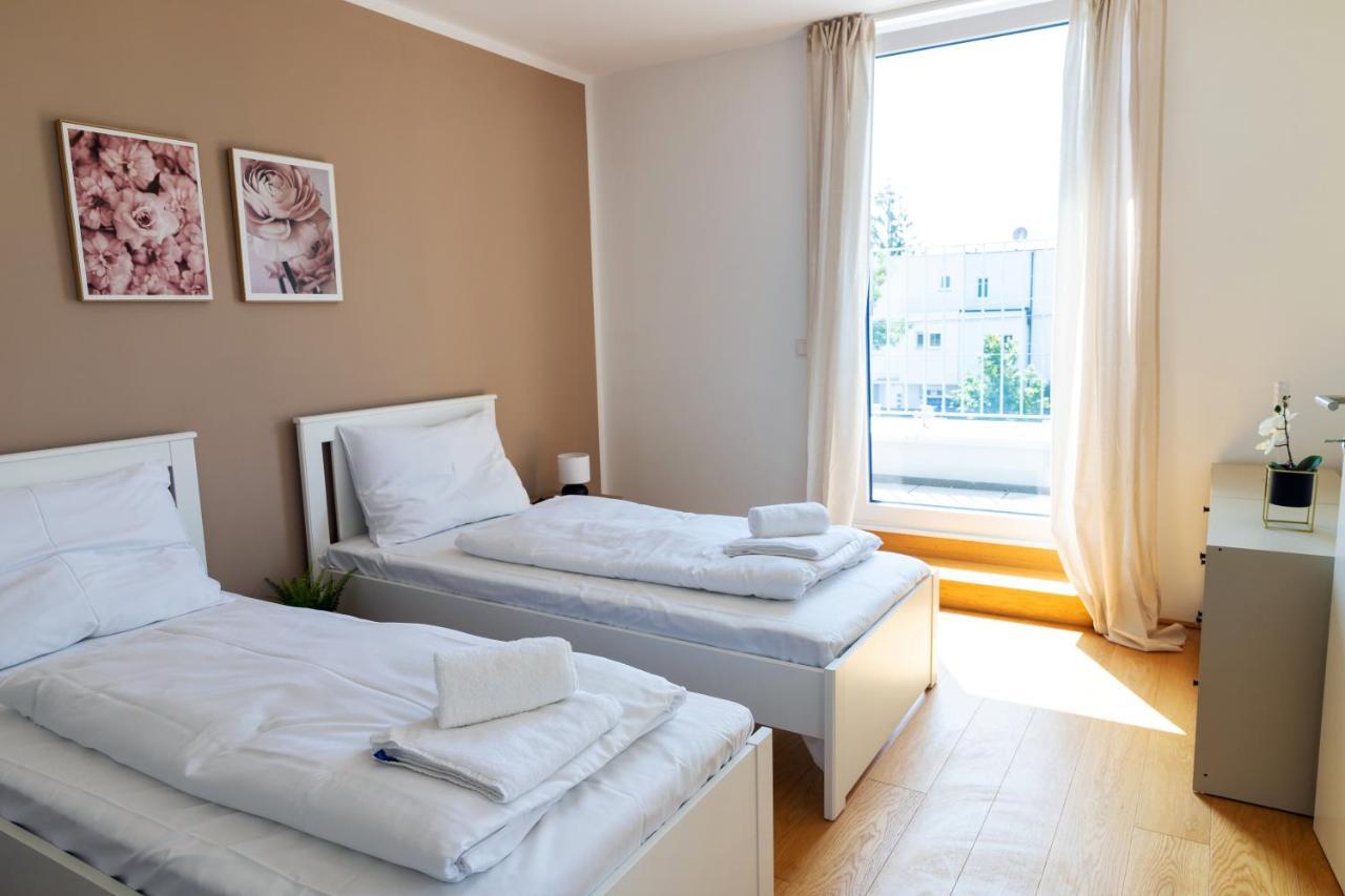 Maureen Lovely 2 Bedroom Unit With Community Pool เวียนนา ภายนอก รูปภาพ